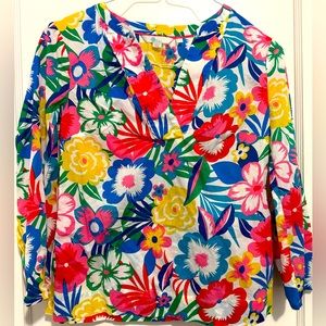 Boden floral V neck popover shirt.